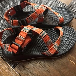 Kids Chacos Size 4